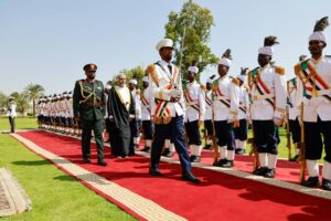 السفير العماني بعد اعتماده:"عمان تولي علاقاتها مع السودان أهمية خاصة.. ونتطلع لتعزيز الشراكة بما يخدم الشعبين"